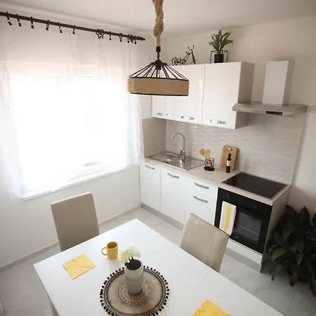Rada - 150 M From The Sea Apartment Donje Selo